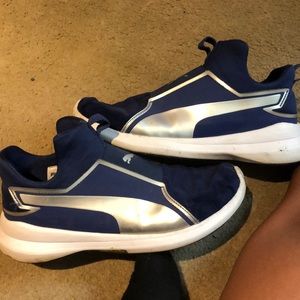 Blue  velvet puma women shoes size 7.5